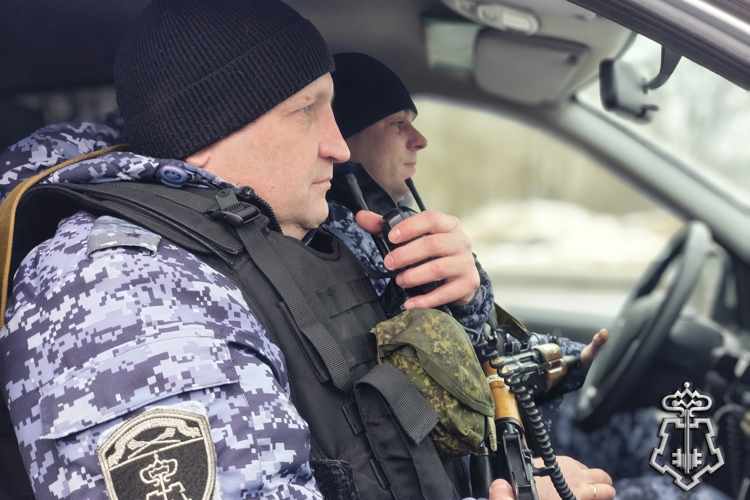 В Брянске сотрудники вневедомственной охраны Росгвардии задержали вора