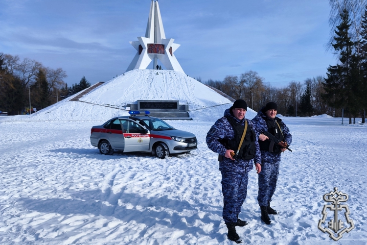 Росгвардейцы выезжали более 550 раз по сигналу "тревога" за новогодние праздники в Брянске