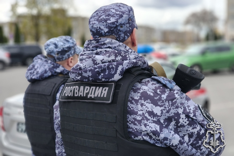 Сотрудниками вневедомственной охраны отработано 325 выездов на охраняемые объекты за прошедшую неделю в Брянске