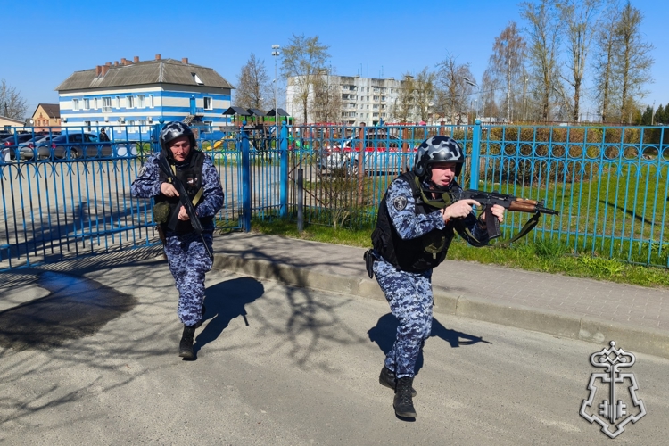 Брянские росгвардейцы более 310 раз за неделю выезжали по сигналу «тревога»