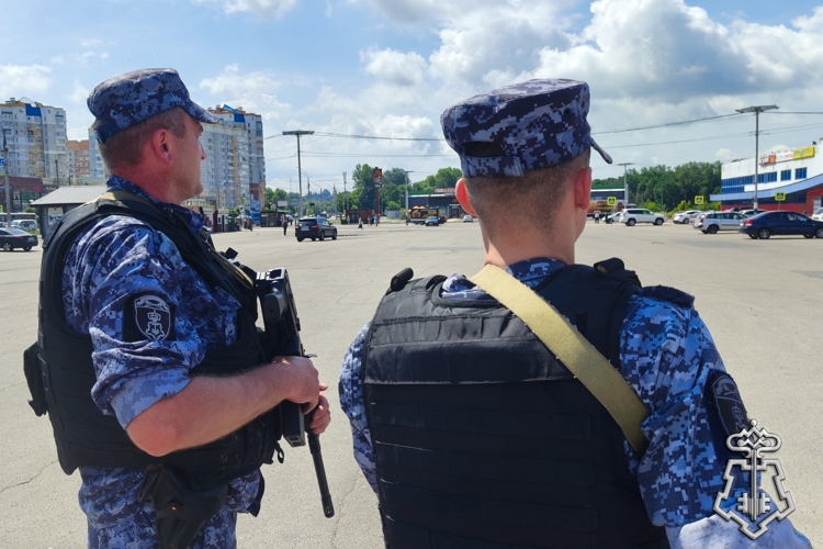 Росгвардейцы за сутки задержали трех граждан по подозрению в совершении преступлений