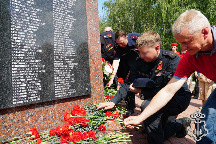 Росгвардейцы почтили память ветеранов боевых действий в Брянске