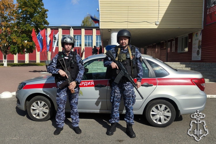 Росгвардейцы задержали женщину, устроившую дебош в медицинском учреждении Брянска
